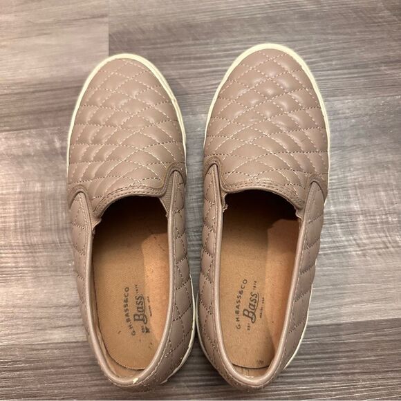 G.H Bass & Co women’s tan leather quilted loafers size 6.5 - Picture 9 of 12